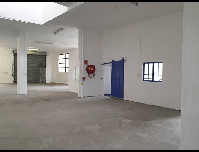448M² WAREHOUSE TO LET IN OBSERVATORY